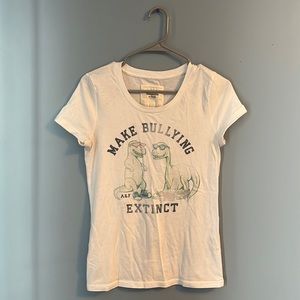 Abercrombie Tshirt size L